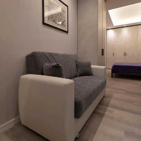 7 Quadri - Piazza Aldrovandi- Bologna