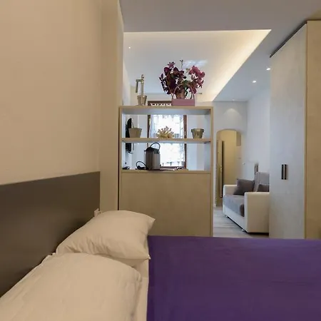 7 Quadri - Piazza Aldrovandi- Apartmán