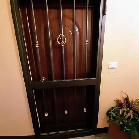 7 Quadri - Piazza Aldrovandi-